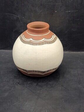Vintage 1992 Venezuelan Folk Art Pottery Vase Quibor Lara Signed Terracotta